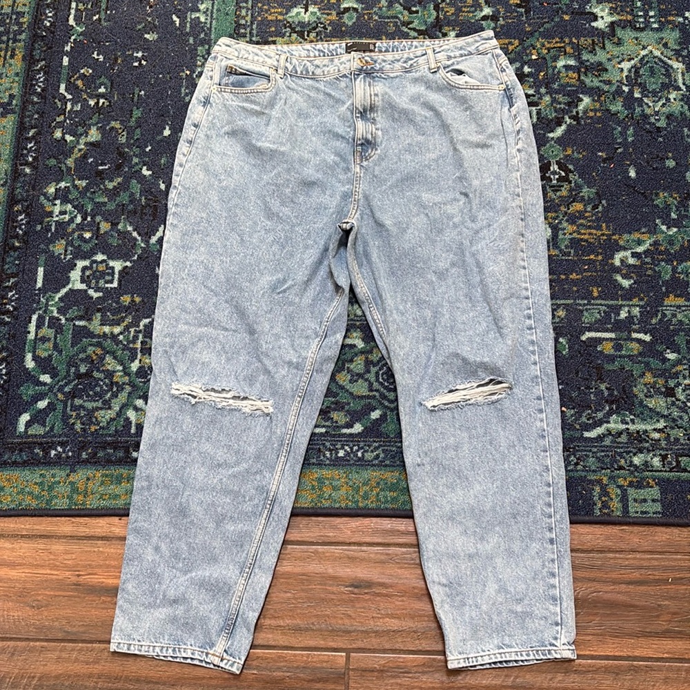ASOS Distressed Curve Jeans
